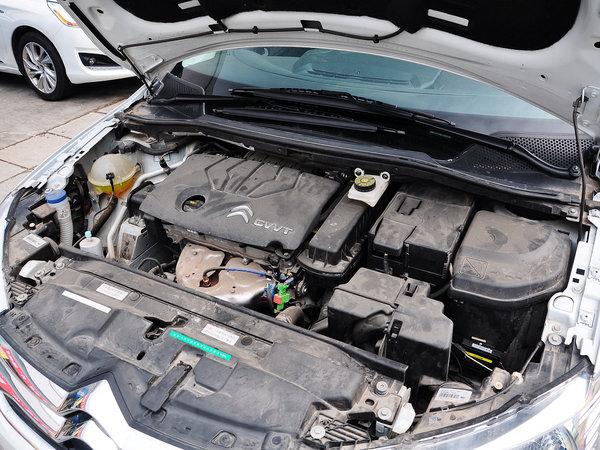 东风雪铁龙 vts版 1.6l 自动 发动机主体特写