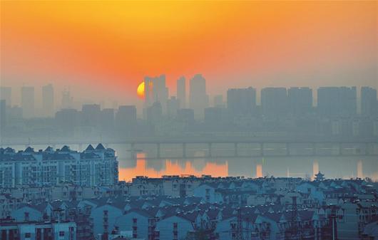 降息助推江城楼市 月度和年度成交将双双创历史新高