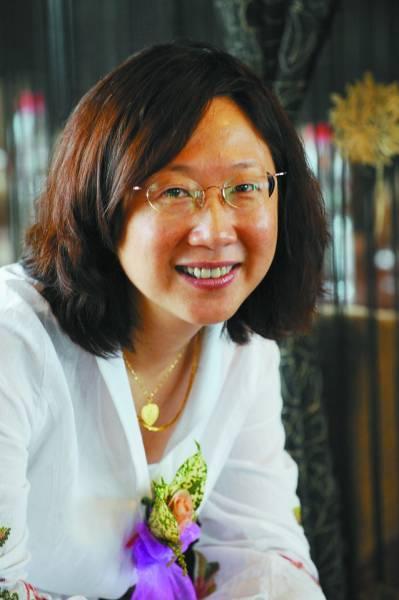 金牌编剧陈彤遇到挫折要抱着希望去等待图