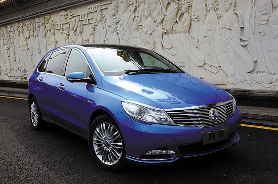 讲究实用试驾纯电动车denza腾势