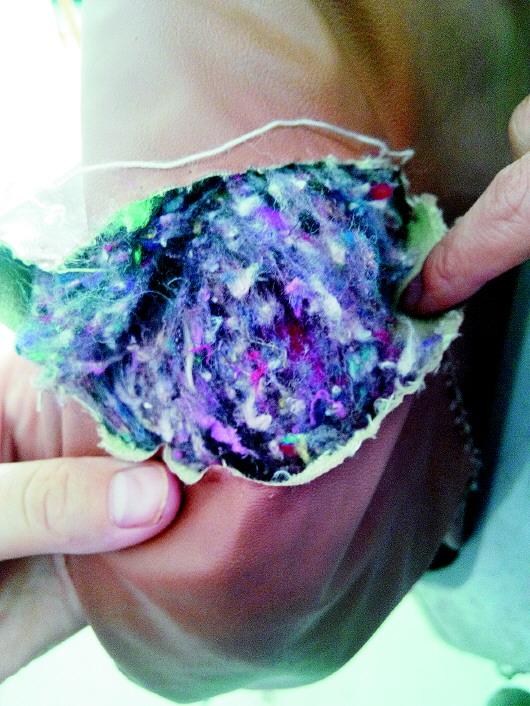 挡风被里填充黑心棉消保科提醒市民谨慎购买