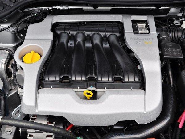 雷诺 2.0l cvt 发动机主体特写