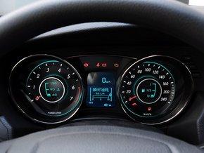 北京汽车(绅宝) 1.5L 手动 方向盘后方仪表盘