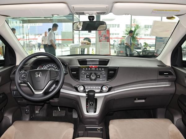东风本田 2.0L 自动 中控台整体