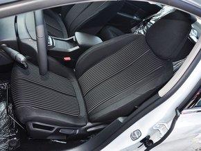 东风标致 1.8L 自动 驾驶席座椅前45度视图