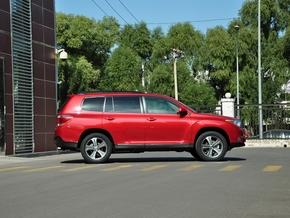 广汽丰田 2.7L 自动 车辆正右侧