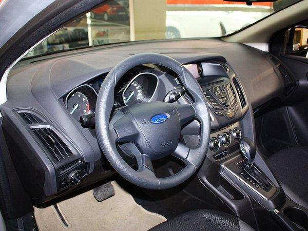 长安福特 两厢 1.6L 自动 中控台左侧