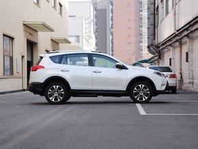 一汽丰田 2.5L 自动 车辆正右侧