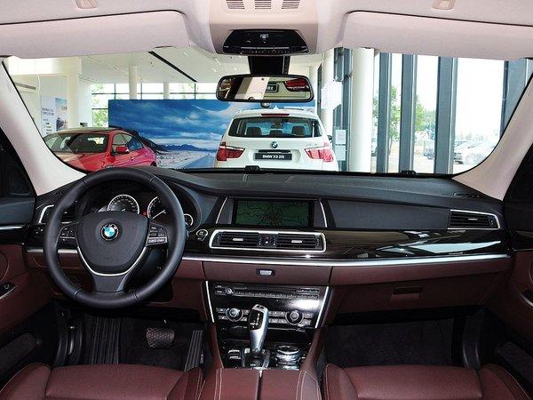 宝马(进口) 528i 2.0T AT 中控台整体