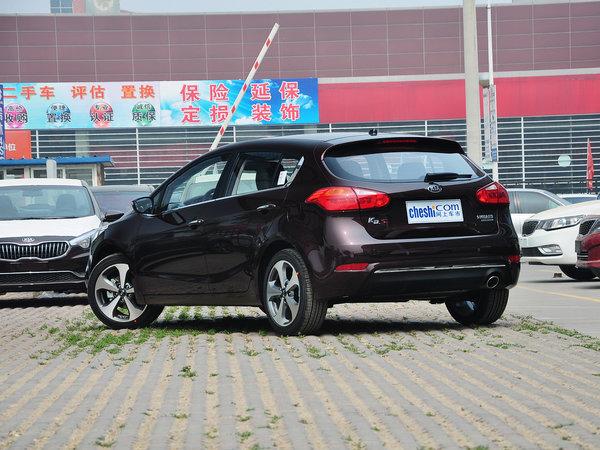 东风悦达起亚 1.6L AT 车辆左后45度视角