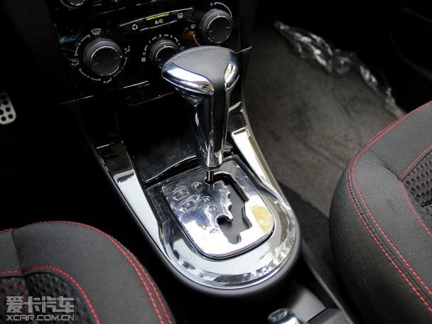 东风雪铁龙2013款新世嘉Cross