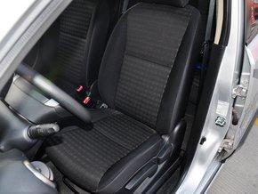 东风日产 1.6L CVT 驾驶席座椅前45度视图