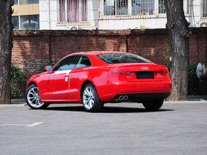 奥迪(进口) 45TFSI 2.0T CVT 车辆左后45度视角