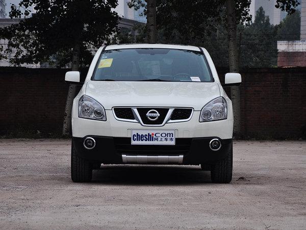 东风日产 2.0L CVT 车头正面视角