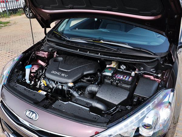 东风悦达起亚 1.6L AT 发动机主体特写