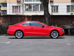 奥迪(进口) 45TFSI 2.0T CVT 车辆正右侧