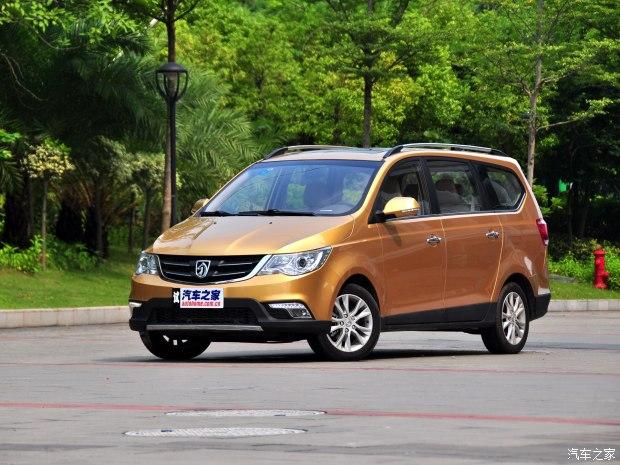 上汽通用五菱 宝骏730 2014款 1.5L 手动豪华型 7座