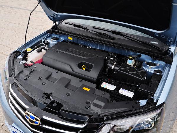 吉利汽车 三厢 1.3t cvt 发动机主体特写
