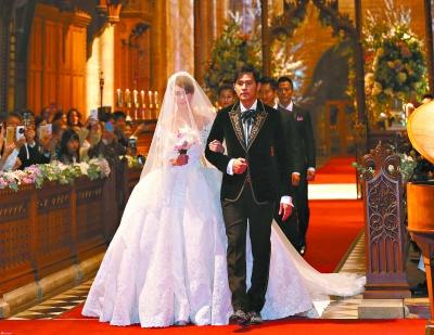 周杰伦大婚现场美过偶像剧为婚礼作管弦乐曲图