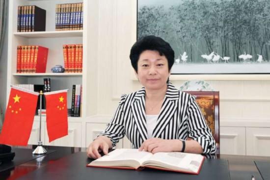 黄莉新任南京市委书记成唯一一名女性省会市委书记