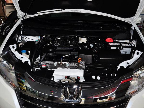 广汽本田 2.4L CVT 发动机局部特写
