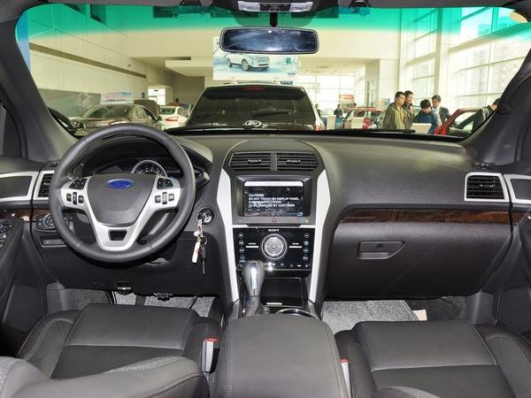 福特(进口) 3.5L 自动 中控台整体