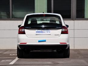 ˹�´� 1.6L �ֶ� ��������β���ӽ�