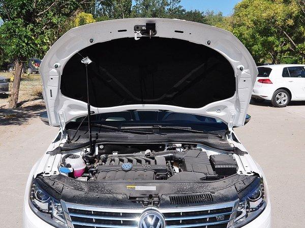 一汽-大众 3.0FSI 发动机局部特写