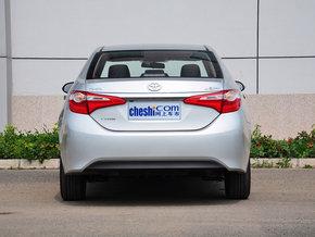 广汽丰田 1.8GS CVT 车辆正后方尾部视角