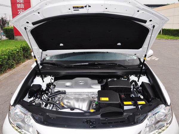 雷克萨斯 ES250 2.5L 发动机局部特写