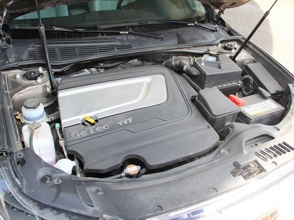 吉利汽车 2.4L 自动 发动机局部特写