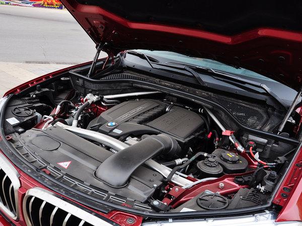 宝马(进口) xDrive35i 发动机主体特写