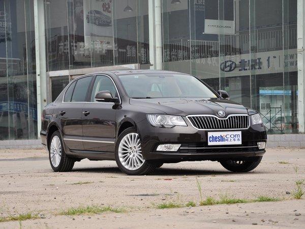 斯柯达 1.8T 自动 车辆右侧45度角