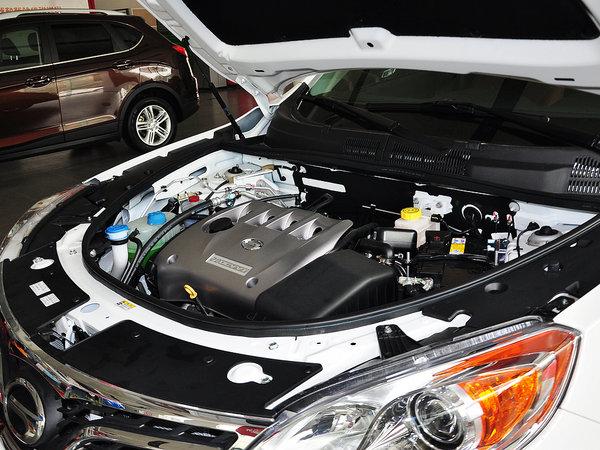 广汽传祺 2.0L 自动 发动机主体特写