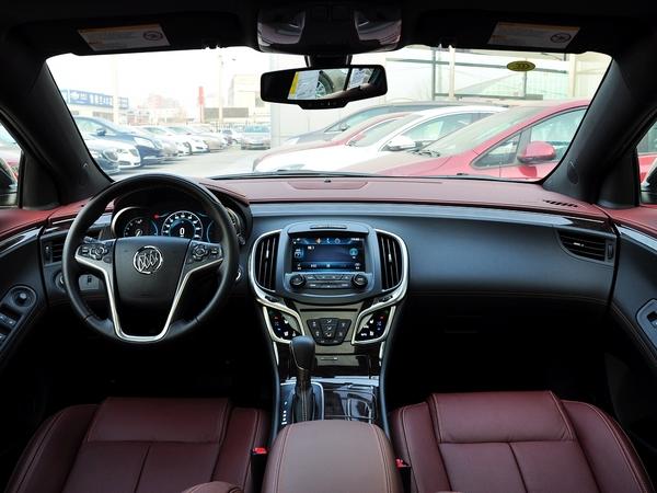 别克 2.4L SIDI 自动 中控台整体