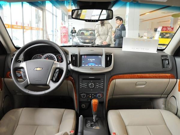 雪佛兰 1.8L 自动 中控台整体