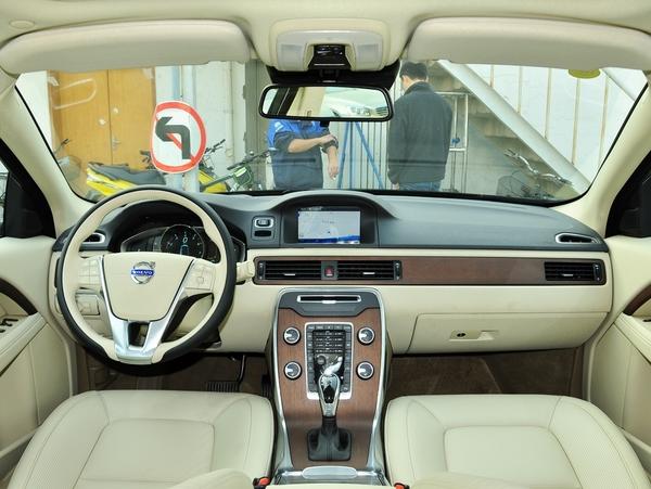 �ֶ��� T5 2.0T �Զ� �п�̨����