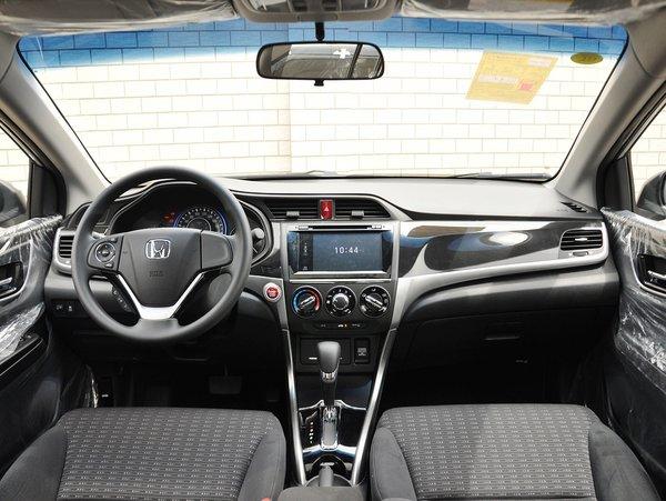 �������� 1.8L �Զ� �п�̨����