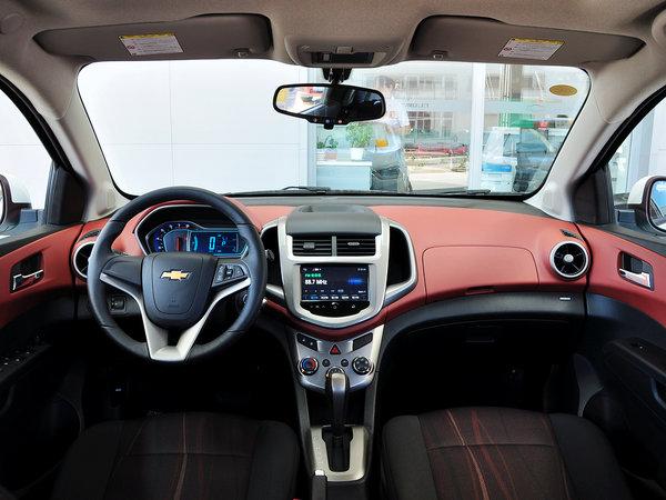 ѩ���� ���� 1.6SX �Զ� �п�̨����