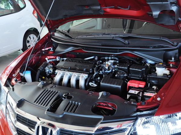 �������� ���� 1.5L �Զ� ������������д