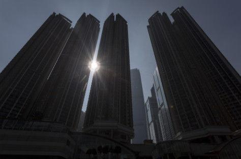 ҵ����ʿ��Ϊ��2015��ȫ��¥��ȥ���ѹ����Ȼ�ϴ��г�ȥ��������15�������ϡ��г����������Ƿ�ѵĳ�����Ȼռ��������� CFP