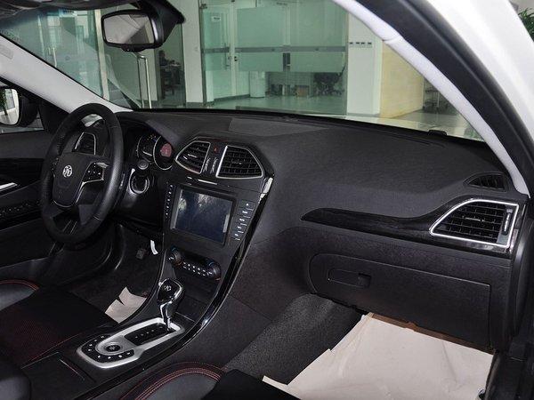 ��������(��) 2.0T �Զ� �п�̨�Ҳ�