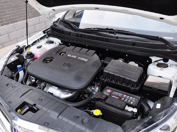 长安乘用车 1.6L 手动 发动机主体特写