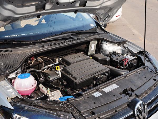 一汽-大众 1.6L 自动 发动机主体特写