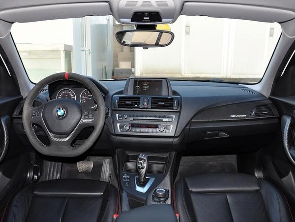 宝马(进口) 改款 118i 中控台整体