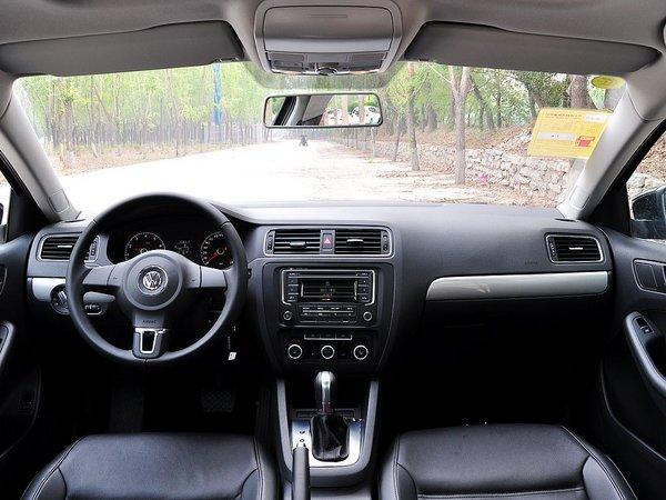 一汽-大众 改款 1.6L 自动 中控台整体