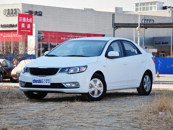 东风悦达起亚 1.6L 手动 车辆左前45度视角