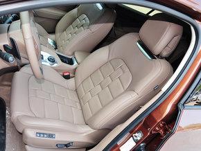 长安PSA 1.6T 自动 驾驶席座椅前45度视图