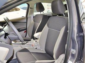 长安福特 三厢 1.6L DCT 驾驶席座椅前45度视图