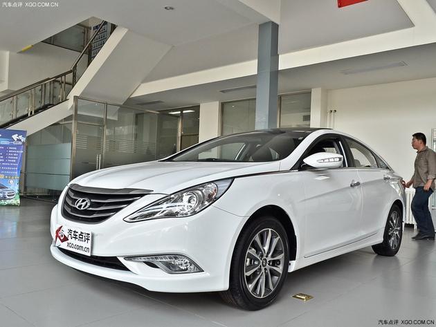 索纳塔八少量现车 最高降3万赠5千礼包